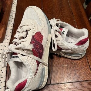 Saucony Cream and Red Athletic Shoes